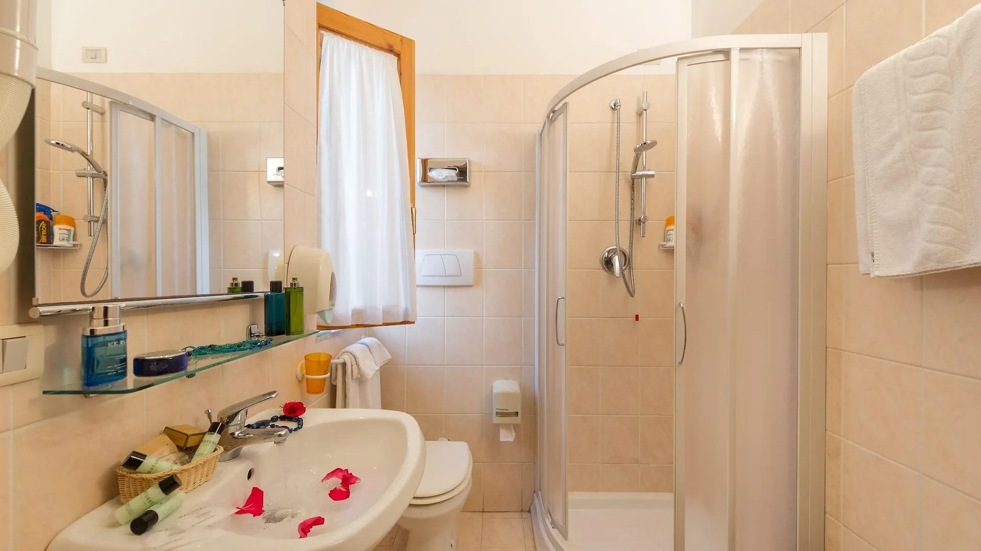 Hotel La Pace Forte dei Marmi 3*,