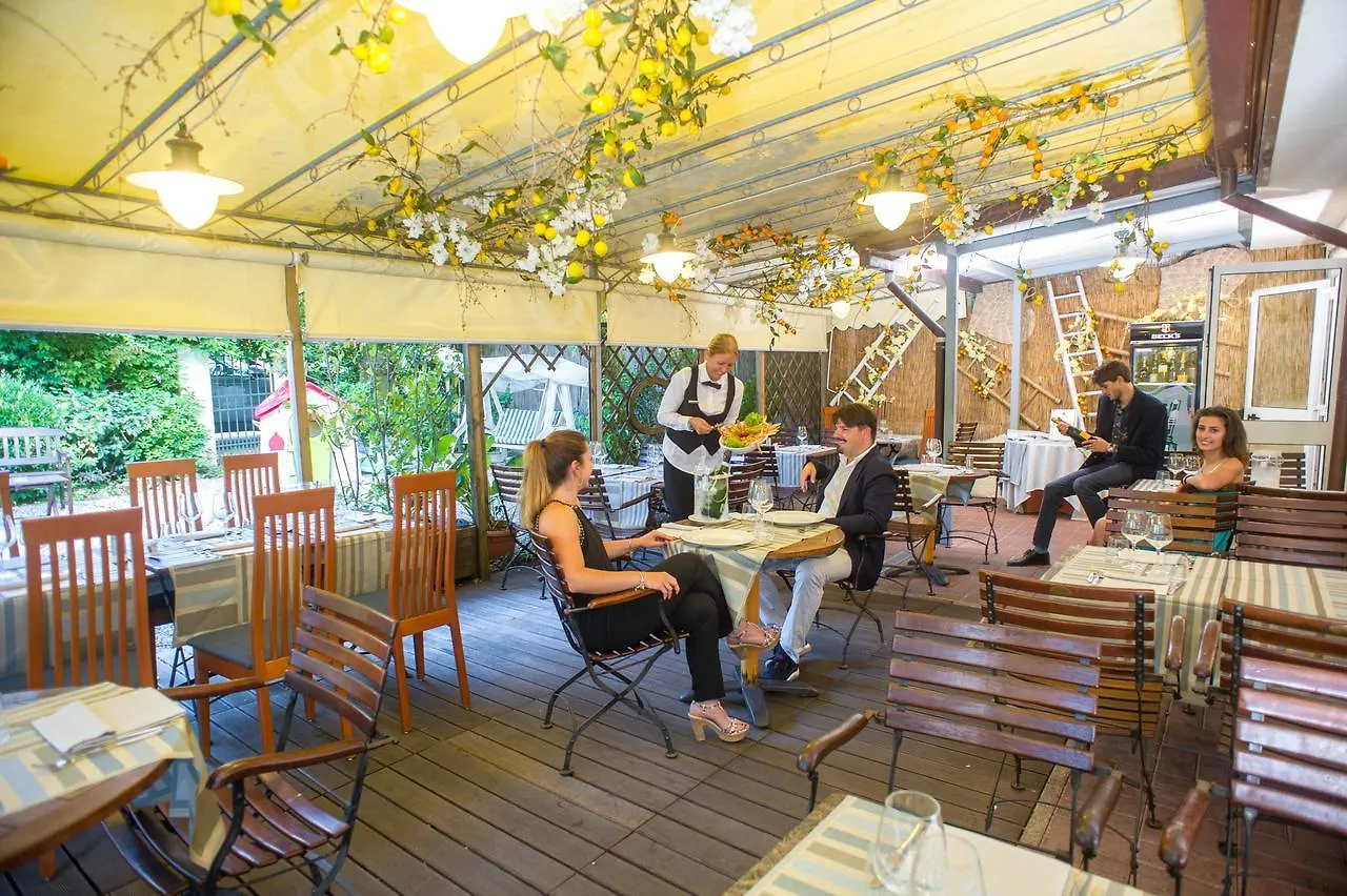 Hotel La Pace Forte dei Marmi Italien