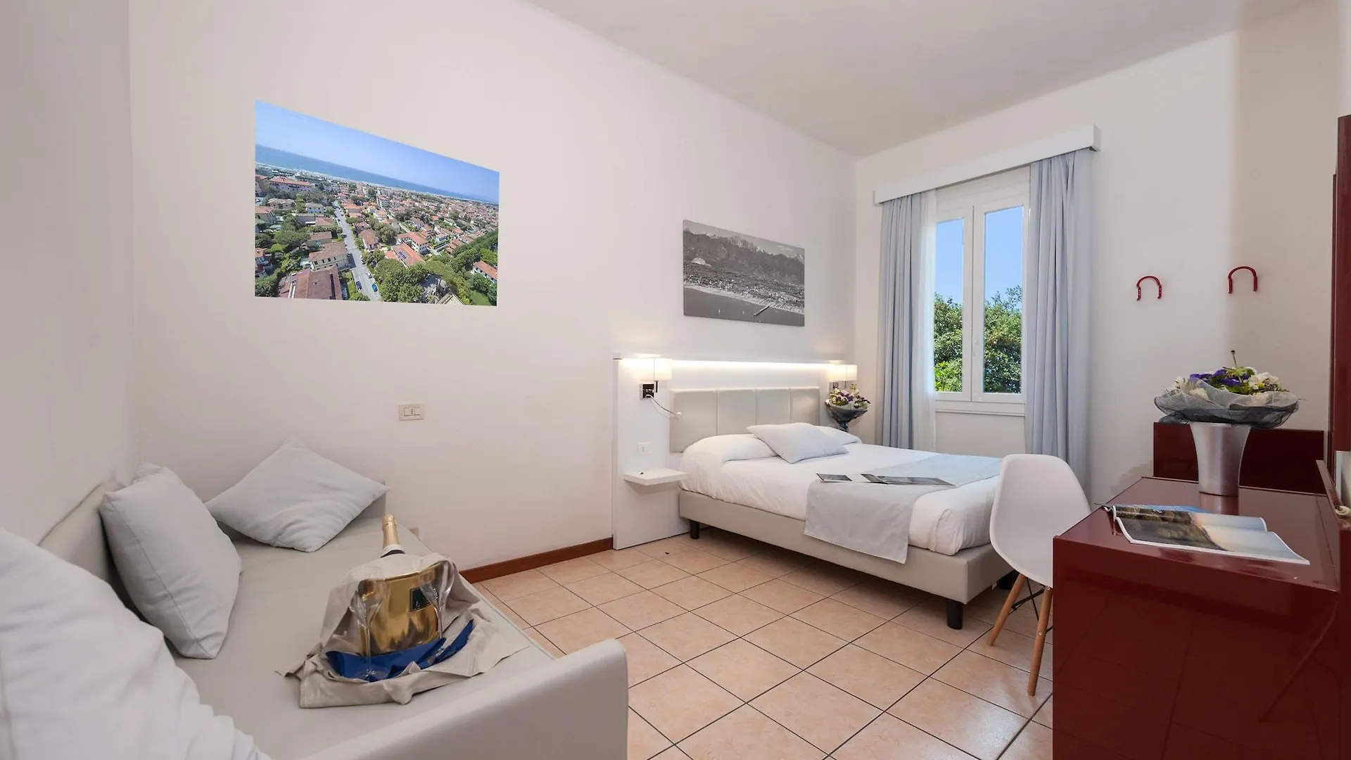 ***  פורטה דיי מארמי Hotel La Pace איטליה