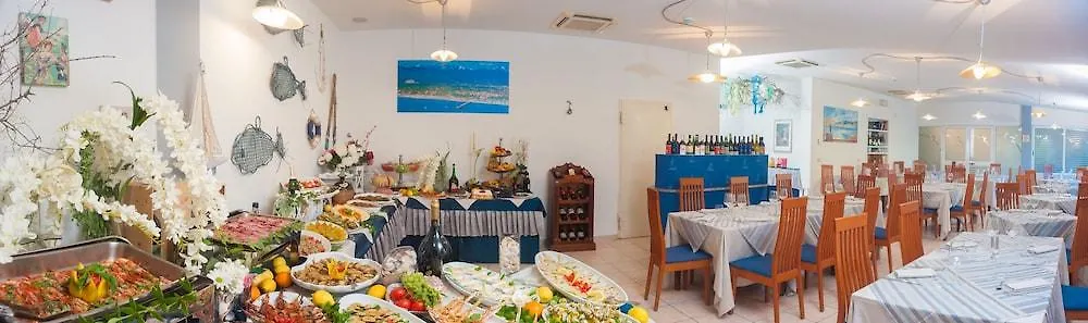 פורטה דיי מארמי Hotel La Pace